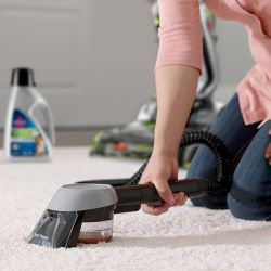 Spot and carpet cleaning stain trapper